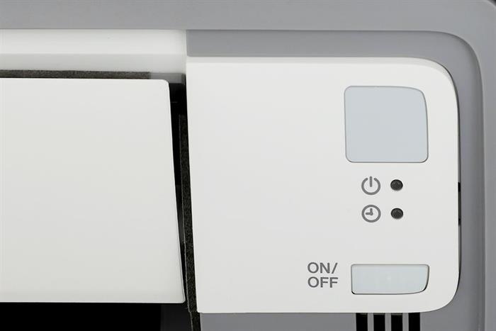 Điều hòa Daikin Inverter 21000 BTU 1 chiều FTKB60ZVMV - Model 2025